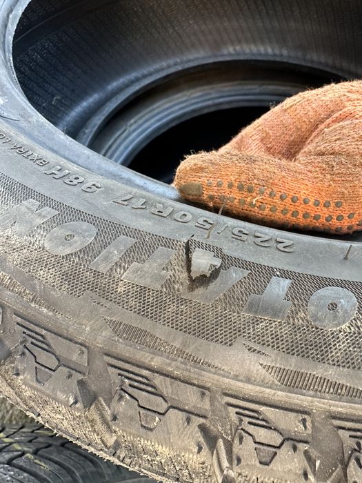 Зимова резина kapsen і bridgstone 225x50x17