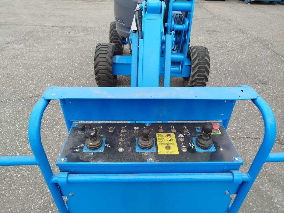 Дизельний колінчастий підйомник Genie Z45 16 метрів. В наявності