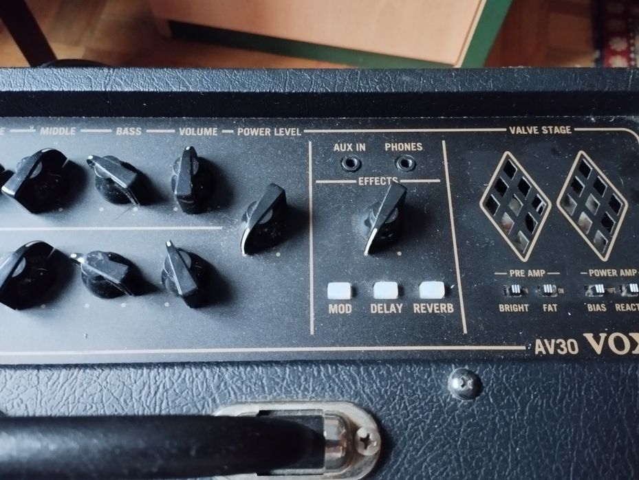 Wzmacniacz gitara Vox av30 hybryda lampa
