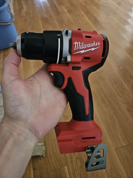 Wkrętarka milwaukee m18 - nowa
