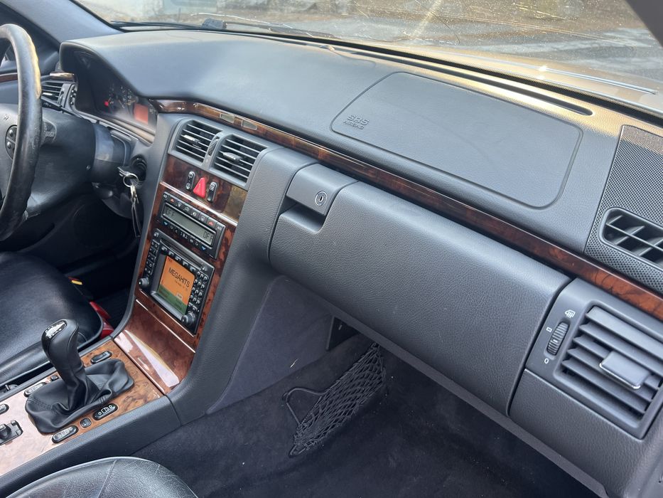 Mercedes Benz E270 CDI Elegance
