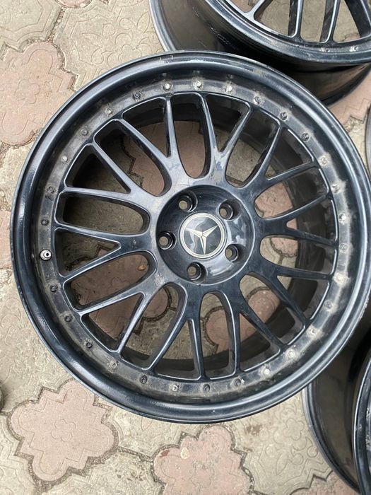 Диски Р19 мерседес с в хорошем состоянии !)