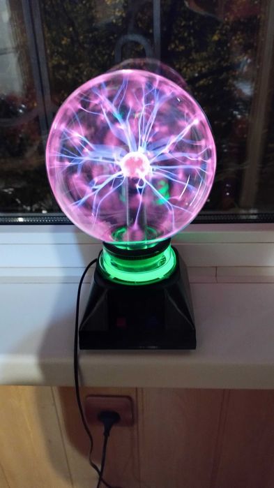 Продам светильник ( плазменный шар )