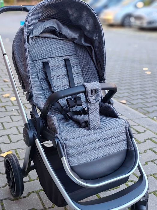 Lekki zgrabny wózek Moon Resea 2w1