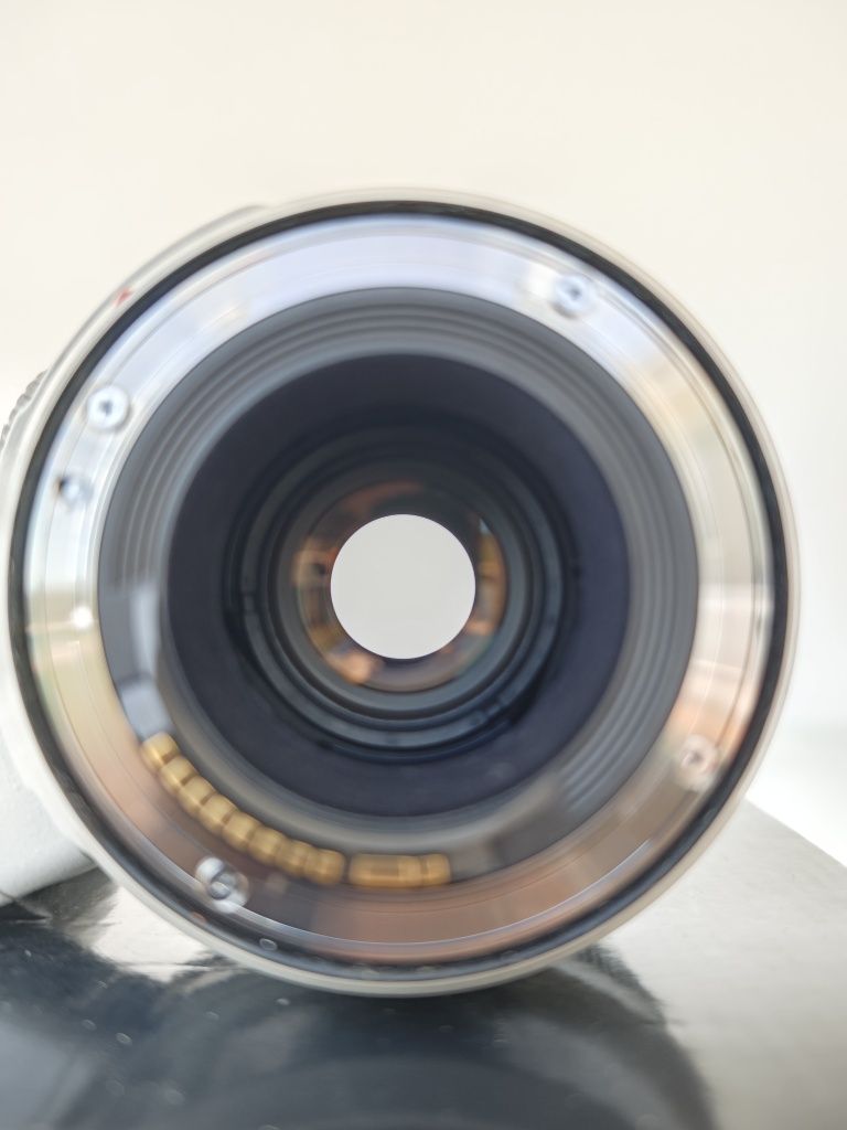 Objetiva Canon EF 100-400mm mark II f/4.5-5.6L IS USM Ecelente estado
