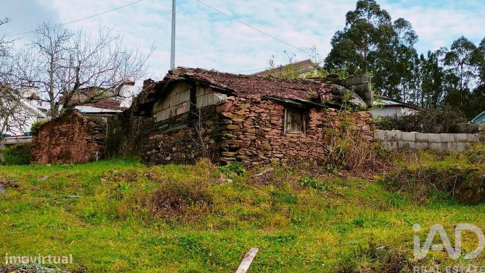 Terreno para construção em Lagares e Figueira de 417,00 m2