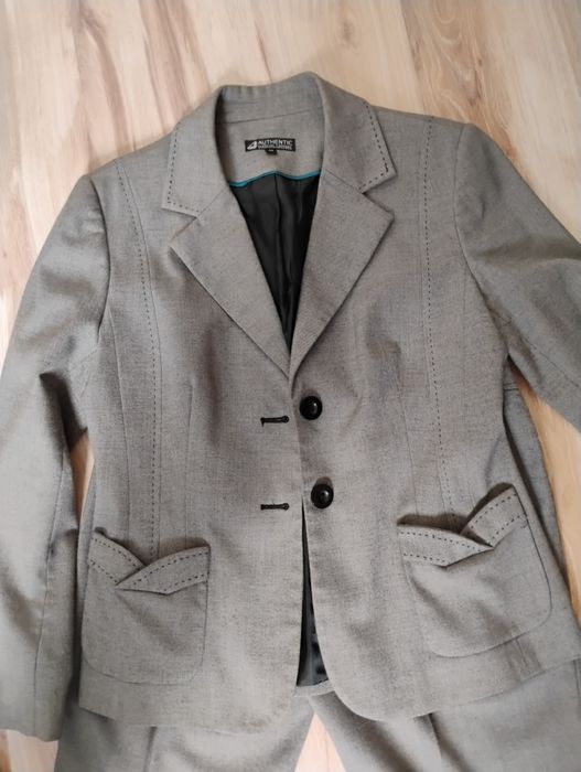 Marynarka i spodnie komplet róż 40 kolor szary