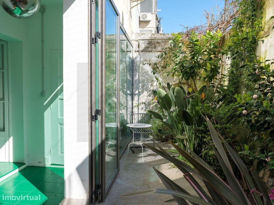 Escritório com Logradouro de 18m2   | Campolide