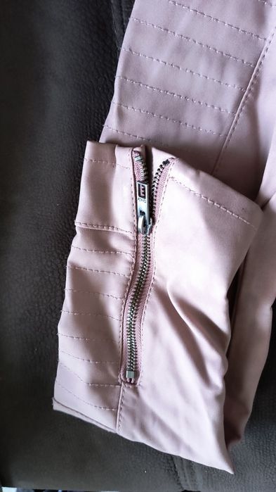 Kurtka arabeska ze skóry ekologicznej nowa