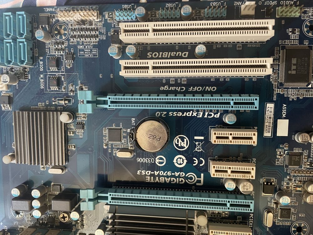 Gigabyte GA-970A-DS3 Rev. 3.0 AMD