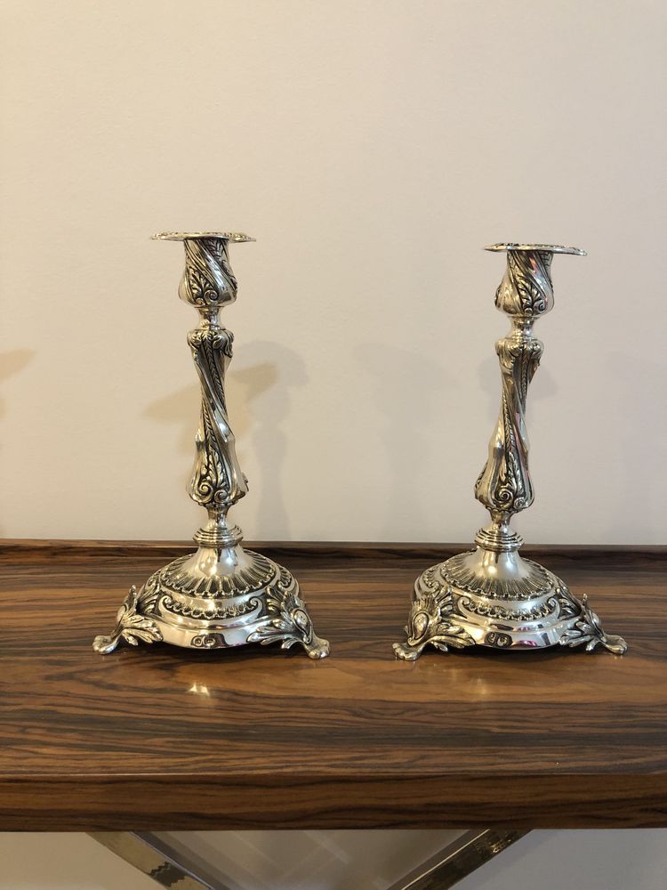 Candelabros em prata antiga