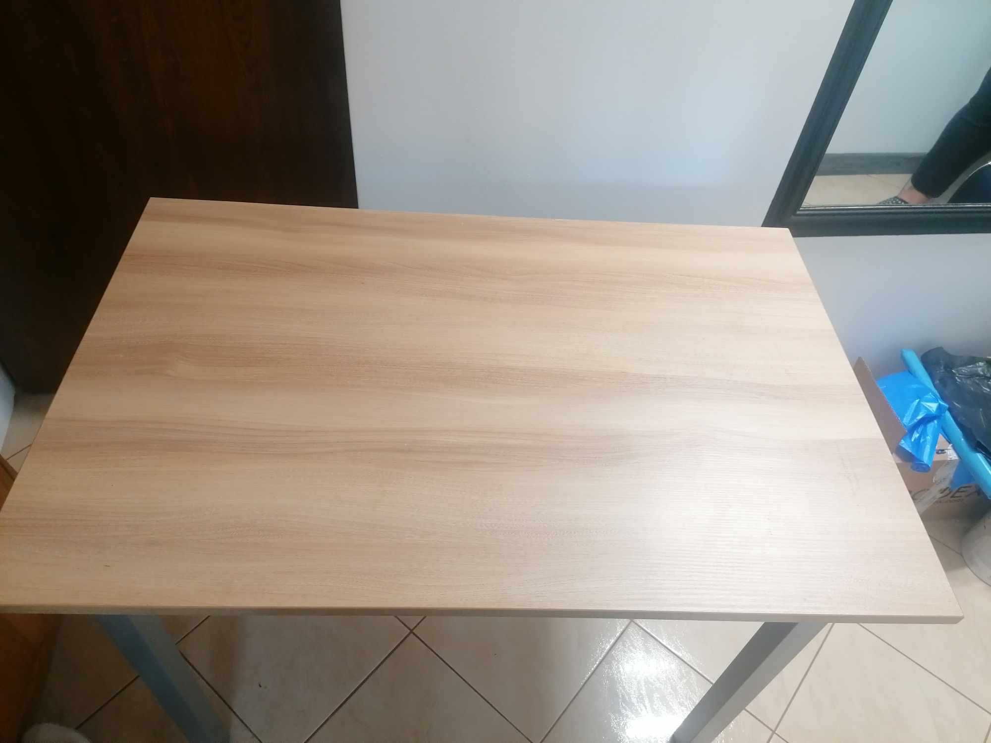 Stół i 3 krzesła kuchnia/jadalnia