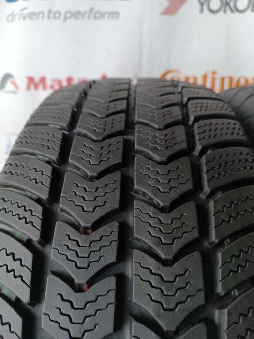 Зимові шини 215/65 R16C Semperit van grip 2