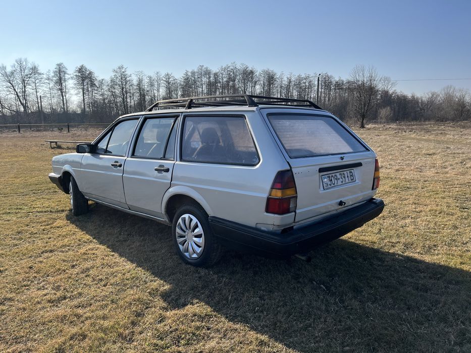 volkswagen b2 универсал 1.8
