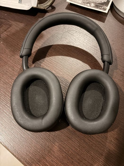 Sony WH-1000XM5 - Cancelamento de Ruído Premium + Todos os Acessórios