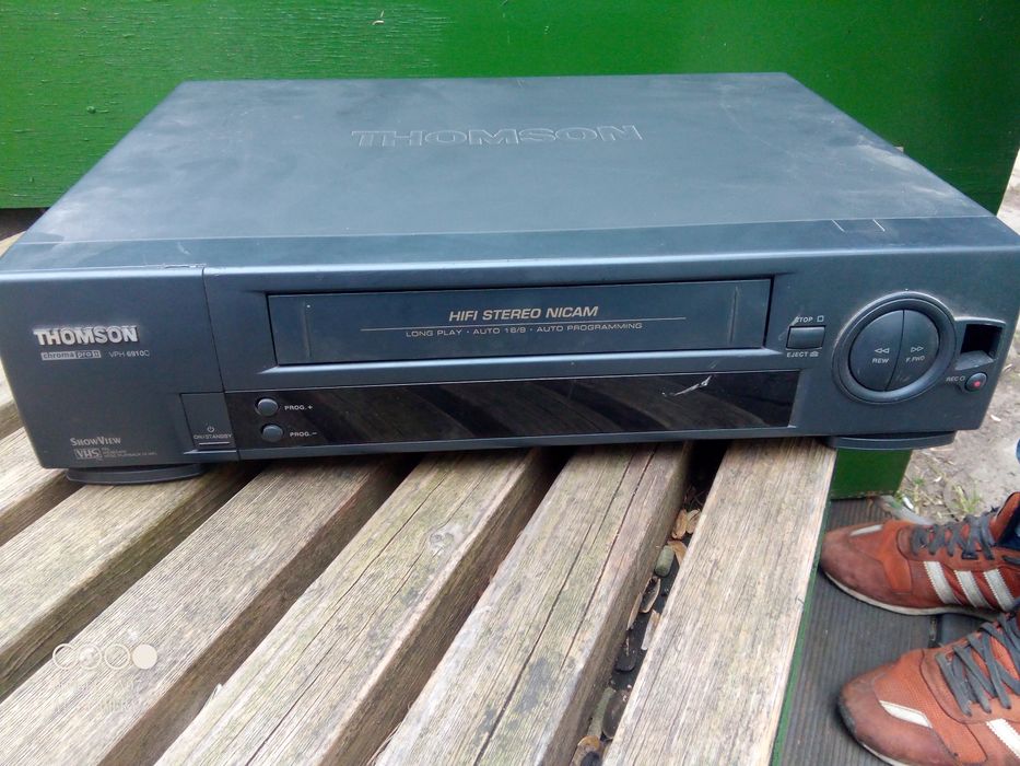 Magnetowid-VHS: Thomson.