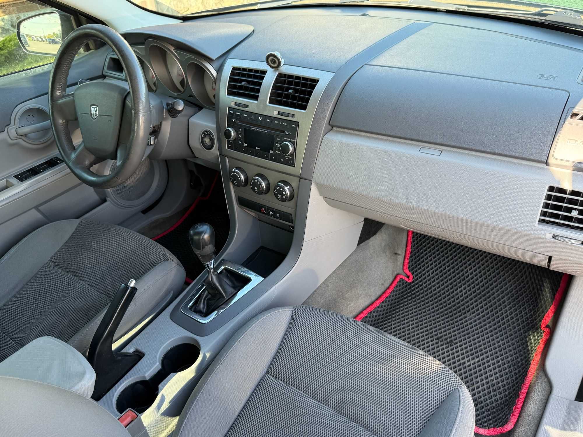 Dodge avenger 2008 2.0 Гарний стан