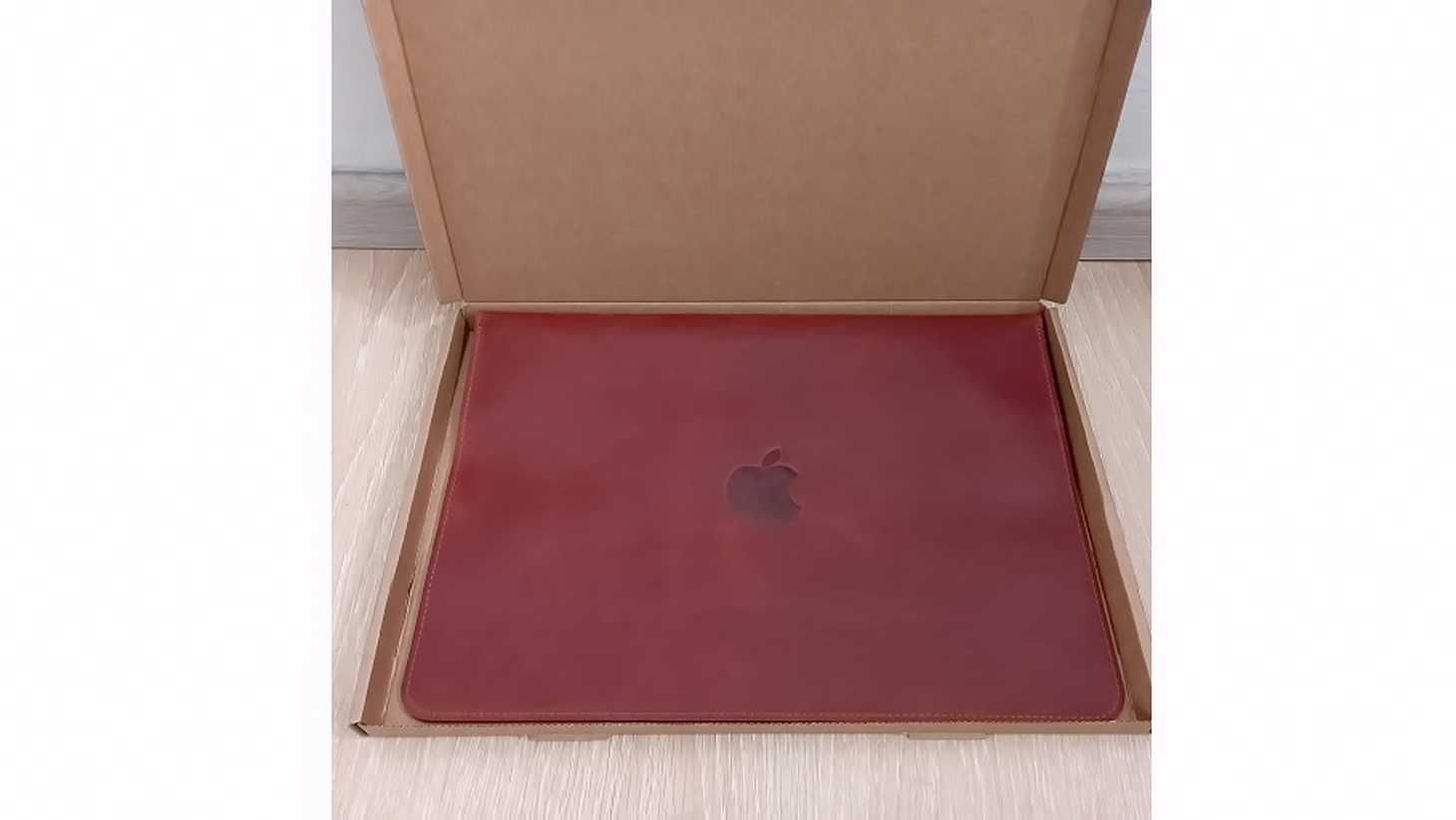 Шкіряний чохол колір коньяк для MacBook Air 13'' та Pro 13''