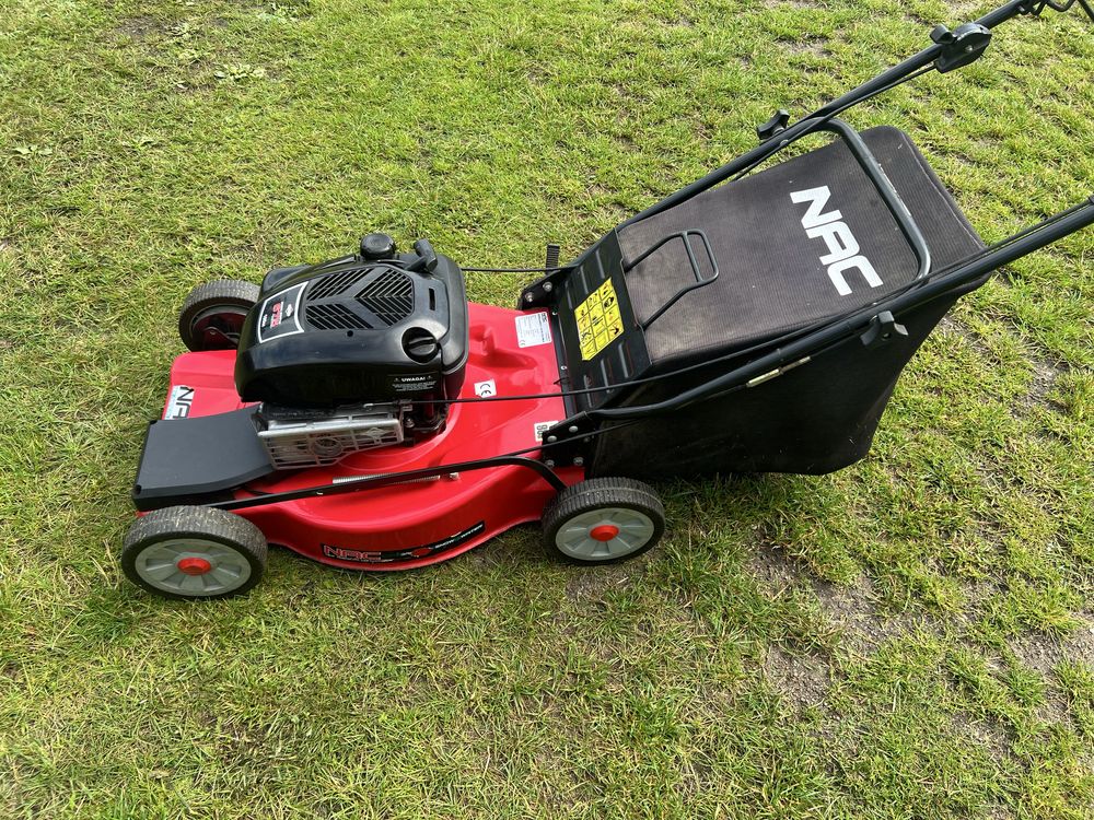 Kosiarka Briggs&stratton 675 series 6,0KM z koszem z napędem
