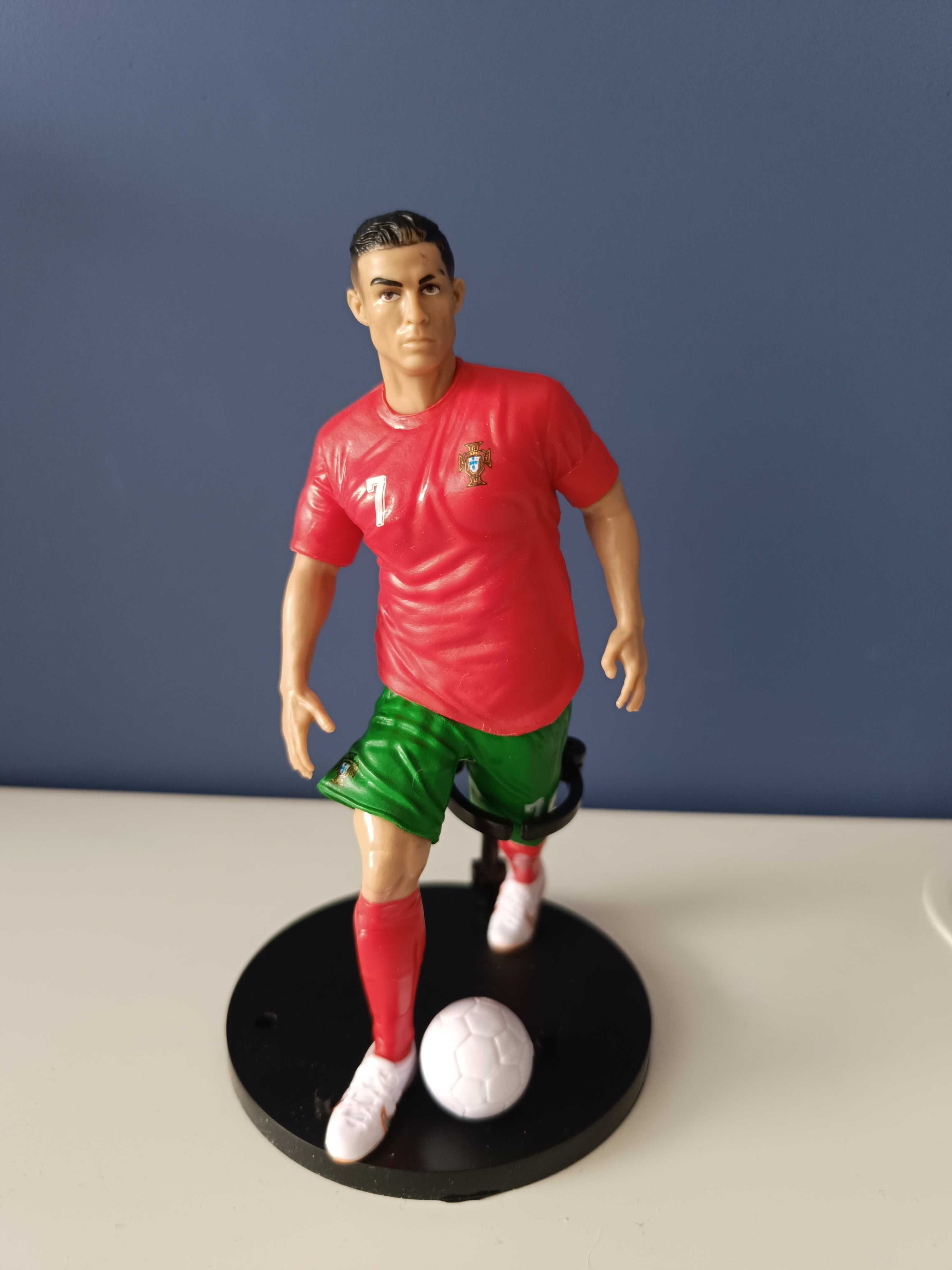Cristiano Ronaldo CR7 figurka kolekcjonerska Portugalia strój