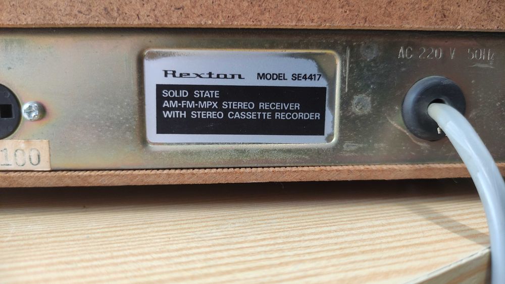Rexton SE4417 Am FM Stereo
