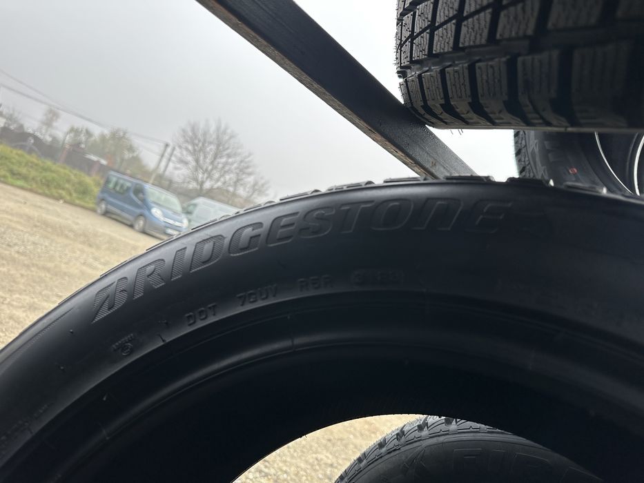 Шини б/у 255/50 R20 Bridgestone 4шт