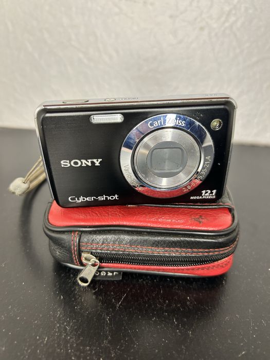 Фотоаппарат Sony Cyber-shot DSC-W210