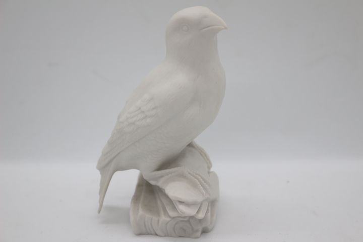 Pássaro Bico Cruzado Escultura em Biscuit Vista Alegre 1968