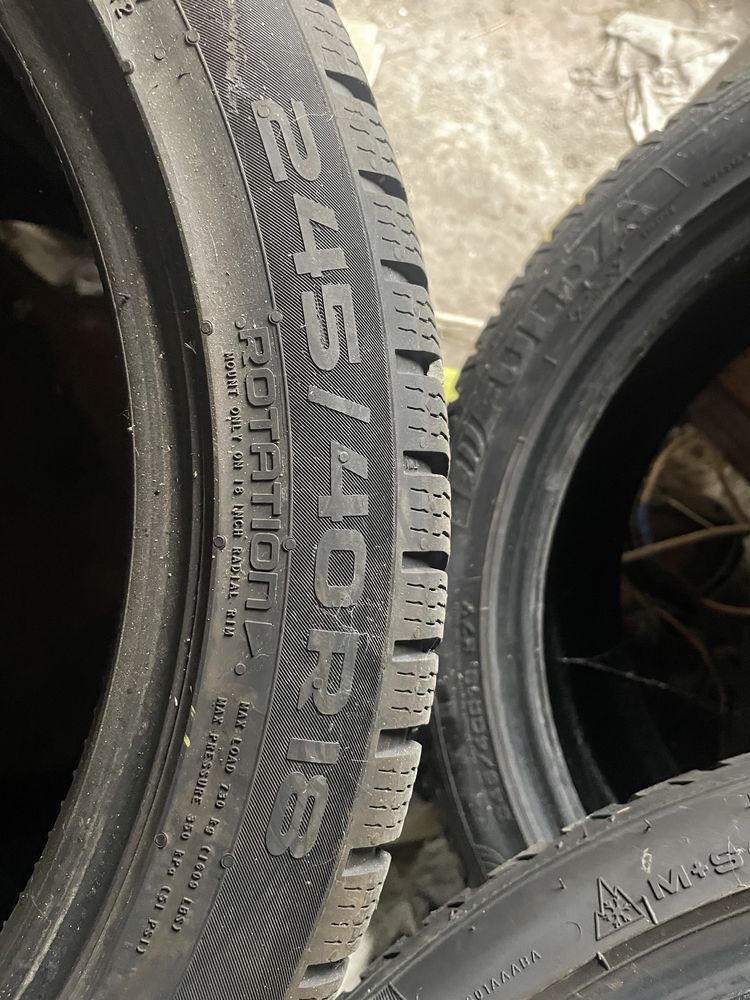 Резина зимова nokian R18/245/40 1 шт