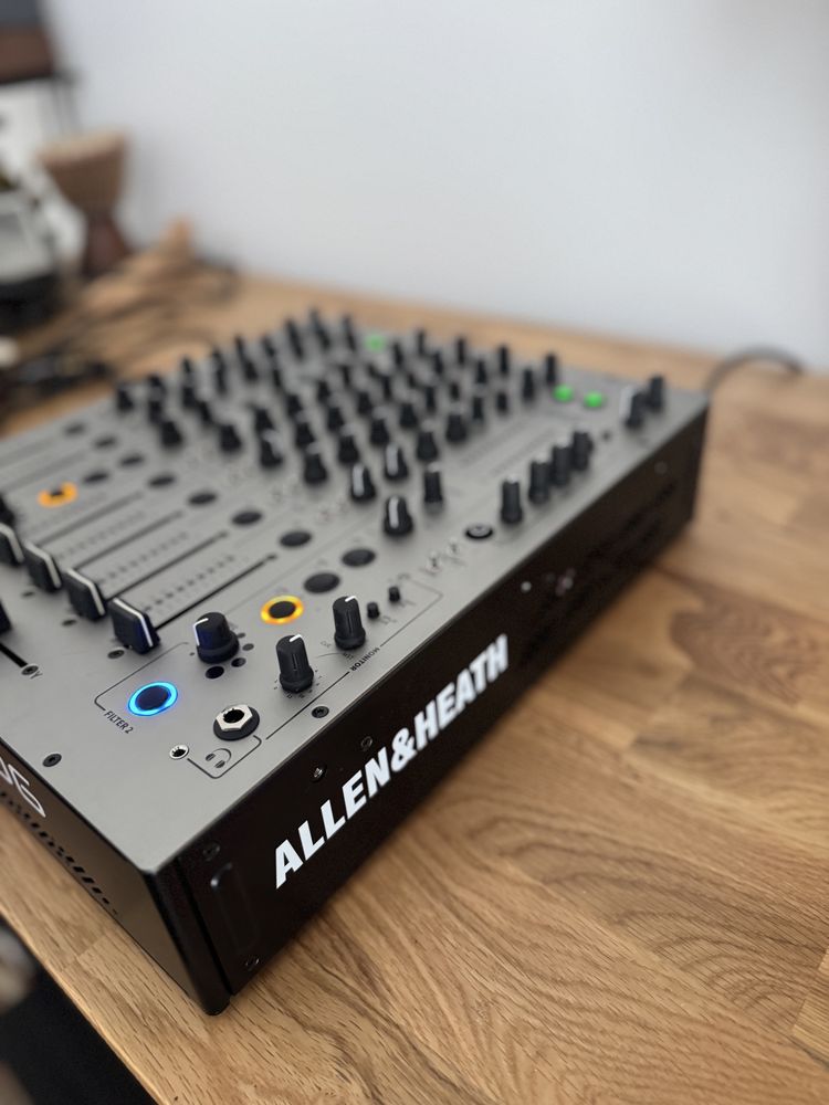 ALLEN & HEATH XONE:96 | mesa de mistura DJ