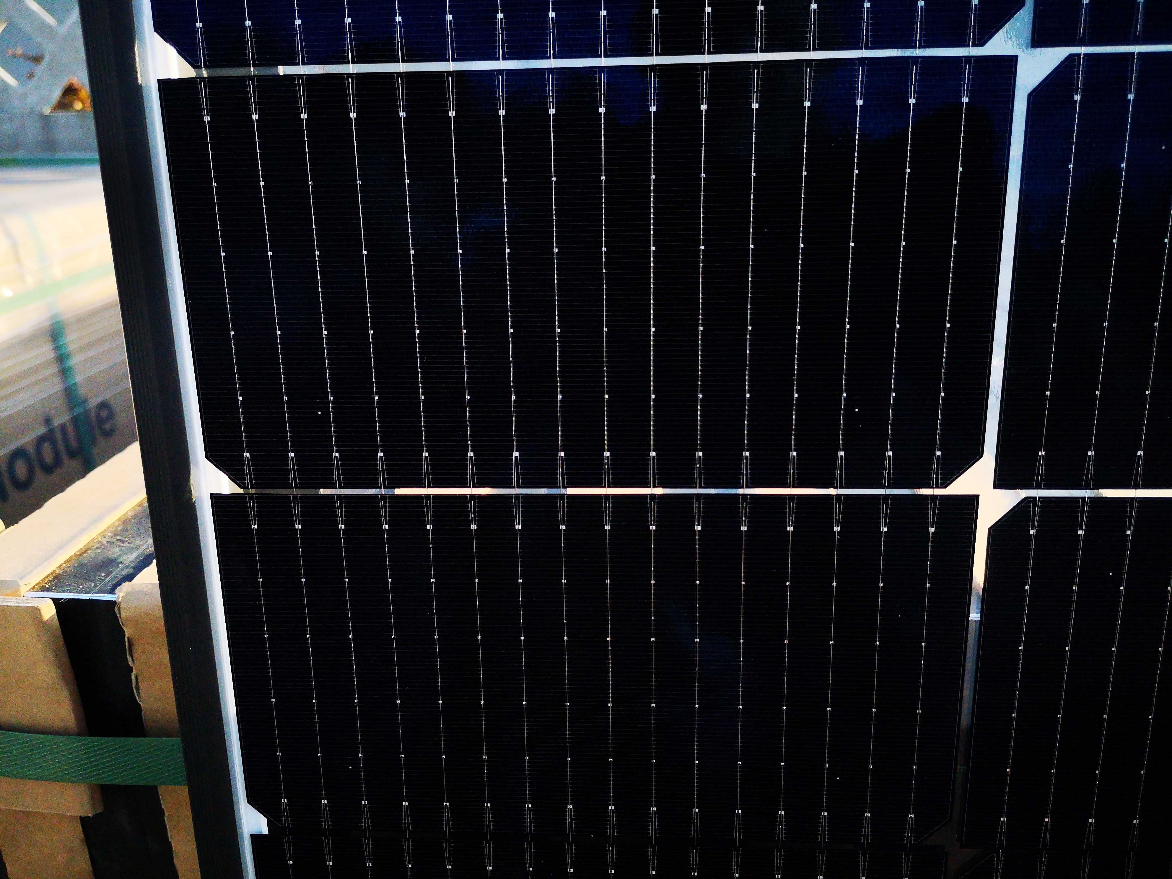 Moduł fotowoltaiczny Panel Jinko 430Wp Bifacial Transparent Dowóz