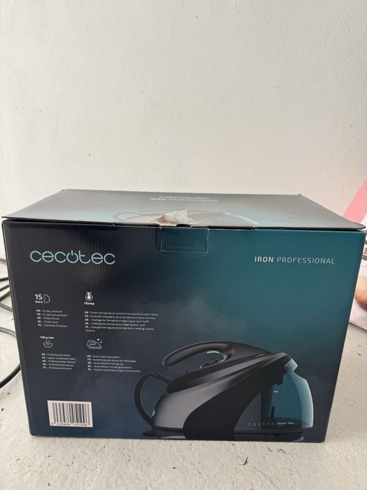 Ferro Cecotec (profissional com caldeira) novo