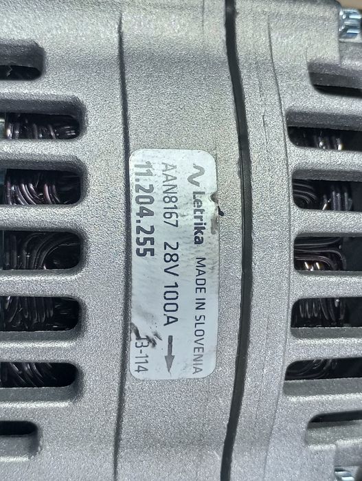 Генератор ISKRA для двигунів Дойц