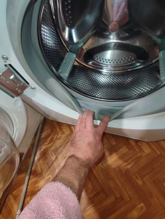 Пральна мшинка Індезіт на 6кг