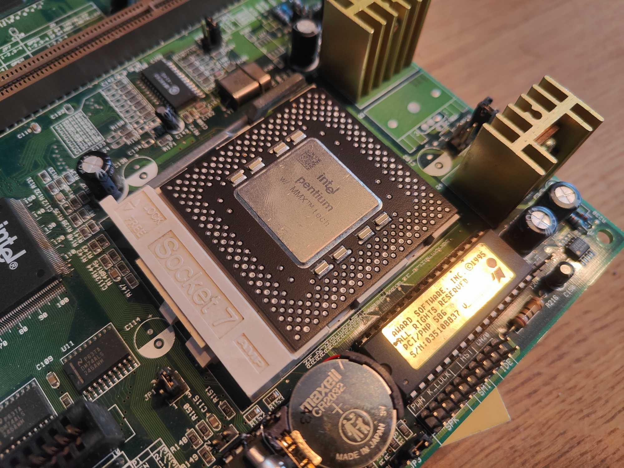 Płyta główna retro Pentium 200MMX