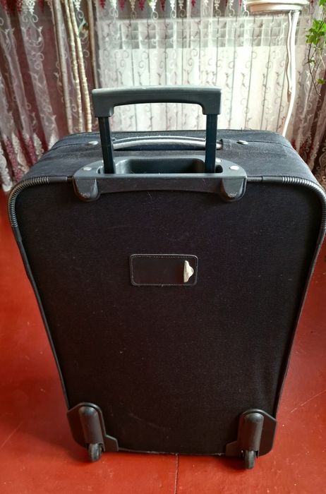 Дорожня валіза кофер чемодан 24×40×65