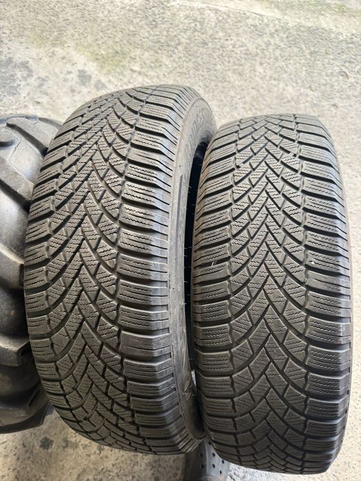 Шини 215/65/17 Bridgestone 2шт