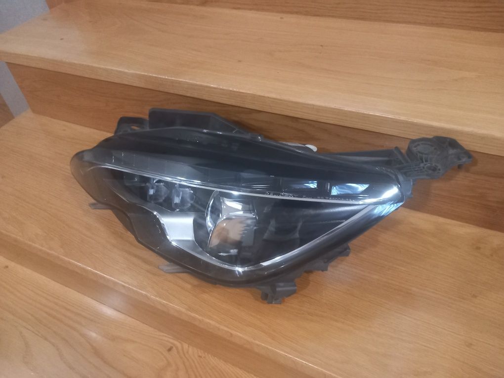 Farol optica frente esquerda original Peugeot 308 II ano 2013 a 2021