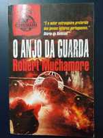 Livro "O Anjo da Guarda" de Robert Muchamore da Porto Editora