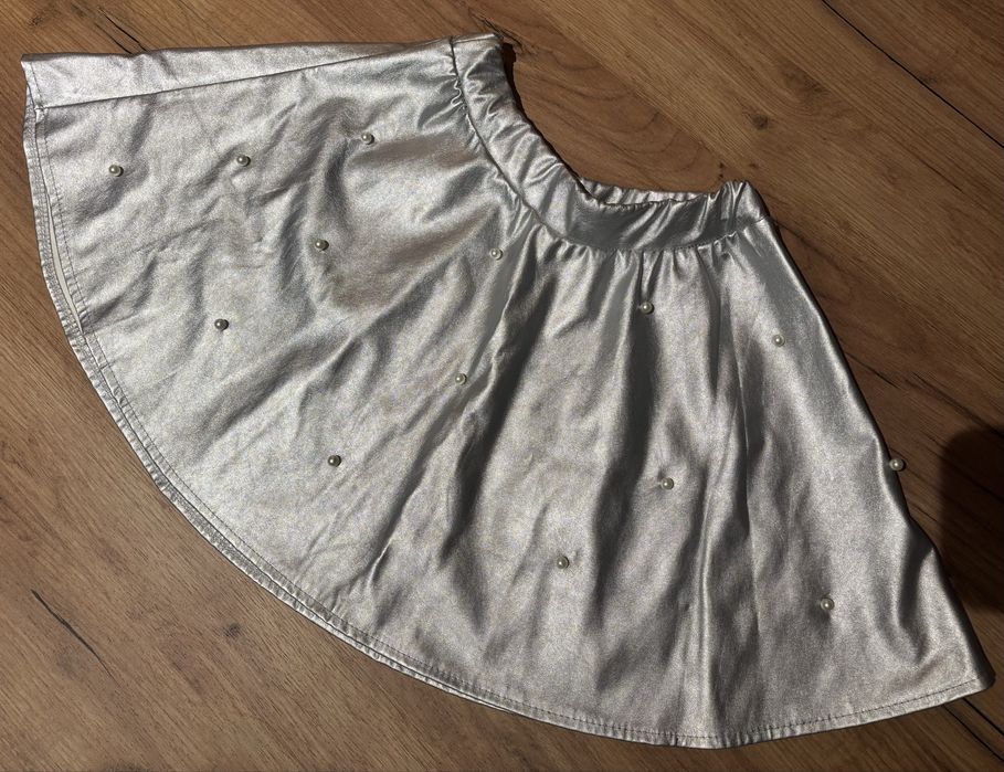 Sliczna spódniczka dziewczęca