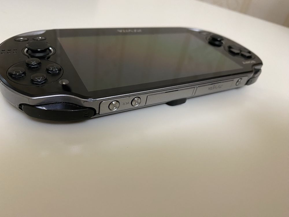 Ps Vita Oled з чохлом