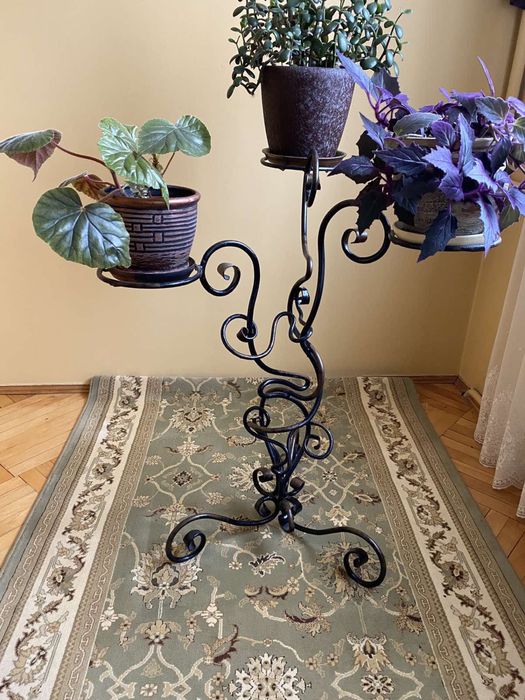 Підставка вінтажна для вазонів