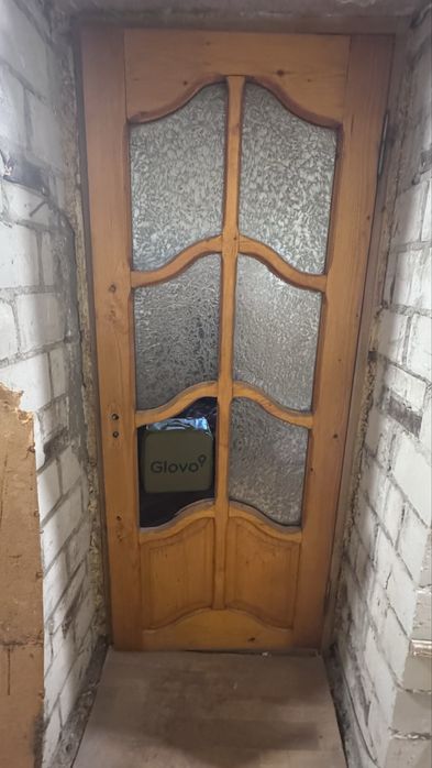 Продам міжкімнатні дерев’яні двері б/у (без коробки)