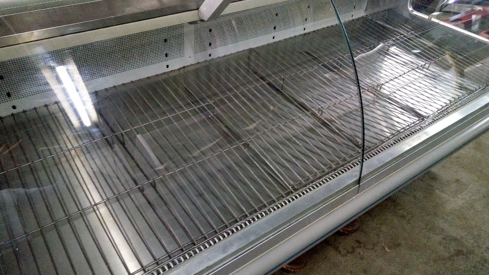 Vitrine de Refrigeração Horizontal Vidro Curvo com Motor Incorporado