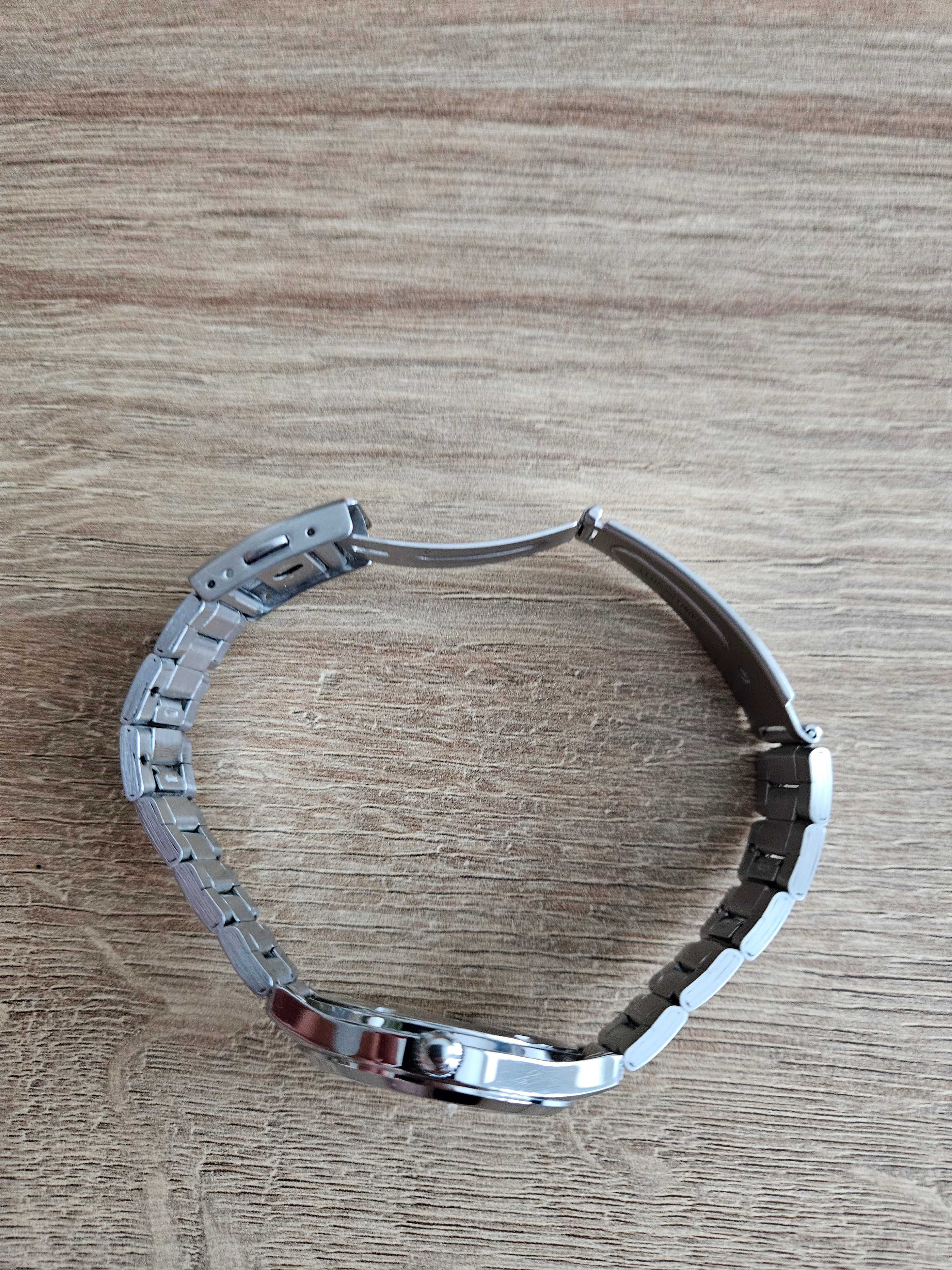 Zegarek Casio Classic Sapphire