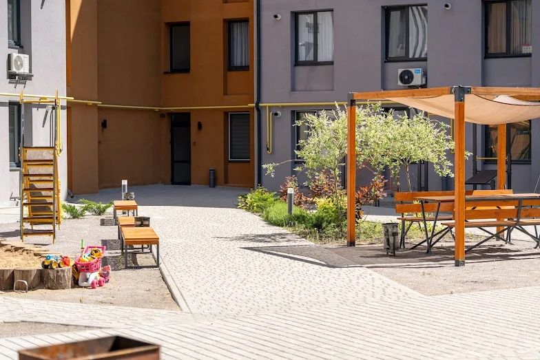 1 комнатная с ремонтом 28,3 м². Срочно.