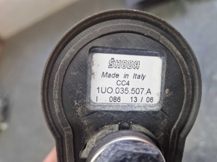 Antena Dachowa Vw Audi Seat Skoda 1U0.035.507.A