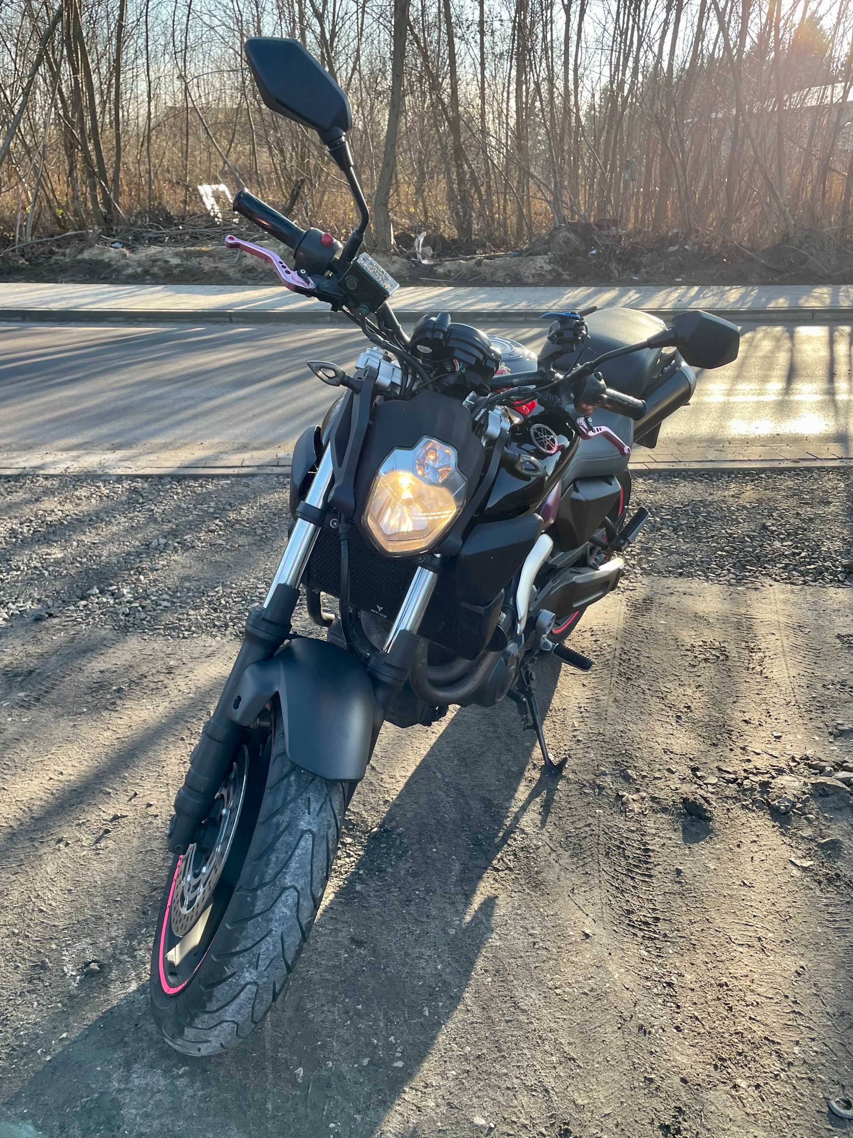 Yamaha MT-03 660 cm^3