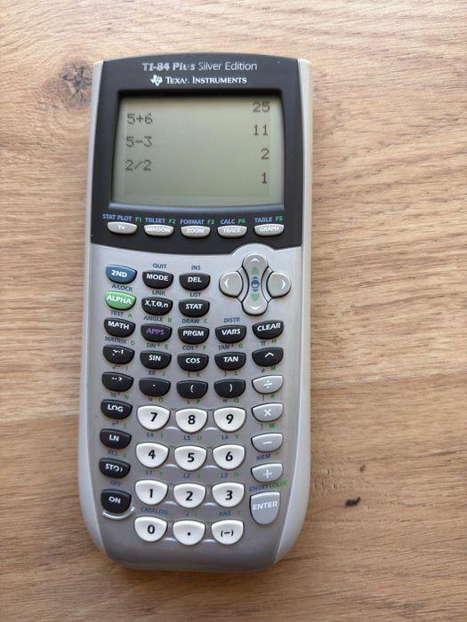 Calculadora texas TI 84 plus