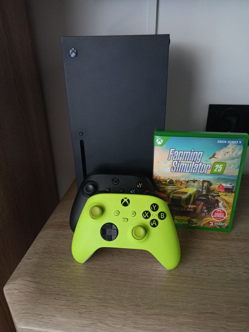 Xbox series x + 2 pady i gra na gwarancji
